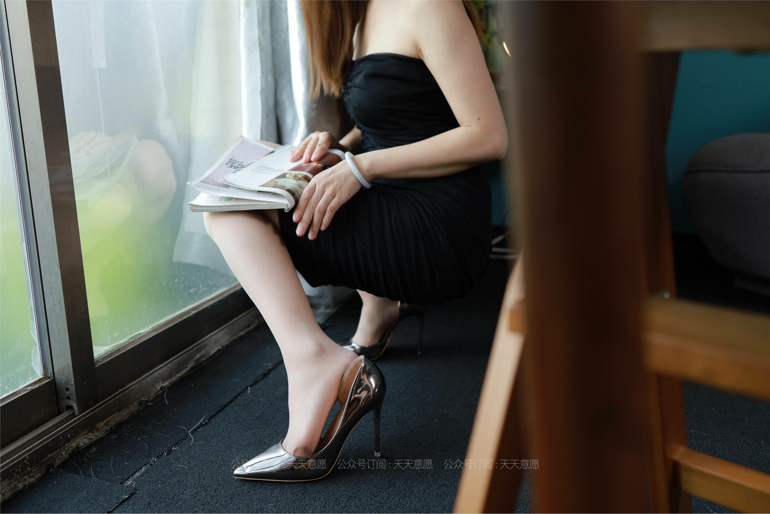 IESS异思趣向  2021.08.16 丝享家891：小婕《黑色包臀裙》